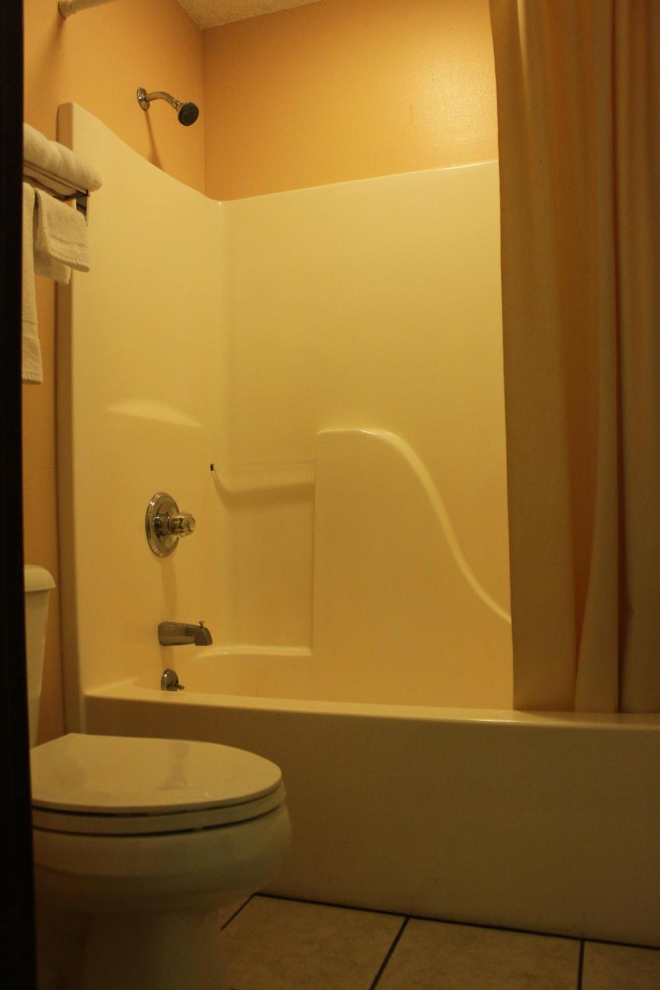 Holiday Lodge Pittsburg Esterno foto